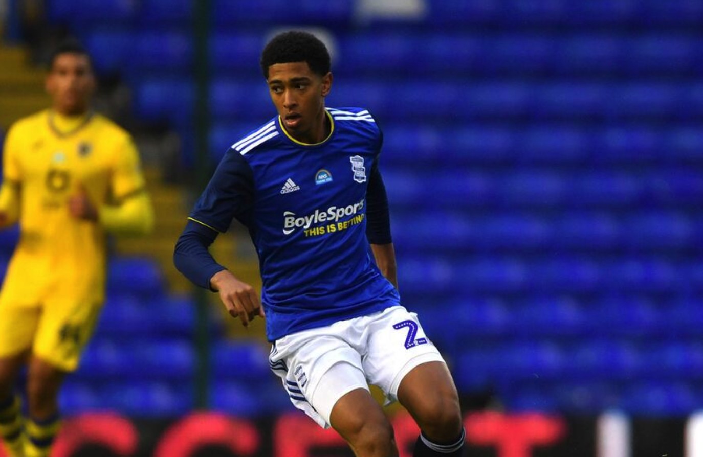 官方：梅州客家后卫田子羿正式加盟辽宁铁人，继续征战中超（官宣：田子羿自梅州客家转会辽宁铁人，继续征战中超）