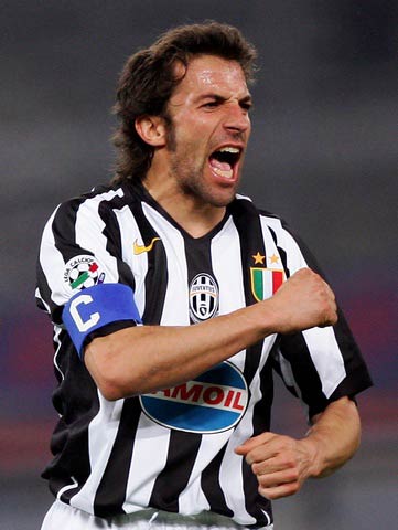 卡牌大师？皇马本场主裁本赛季此前7场西甲出示35黄6红（皇马本场主裁牌风凶猛：本季前7场西甲已掏35黄6红）