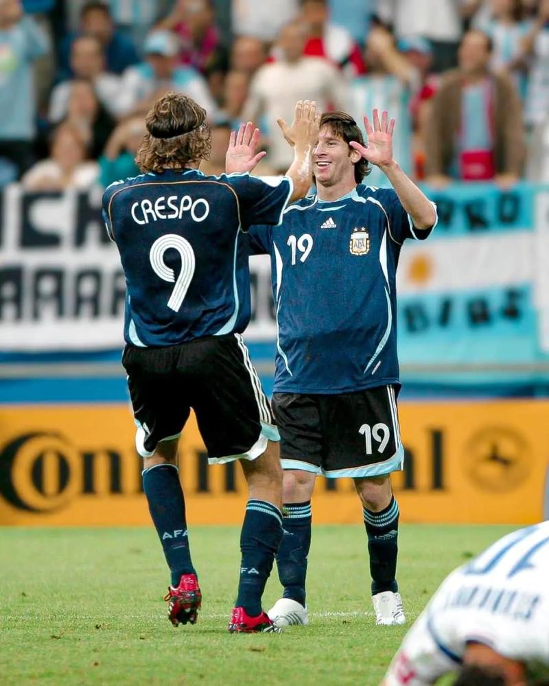 6.07次，西甲是本赛季五大联赛场均扑救次数最多的联赛（西甲以场均6.07次扑救领跑本赛季五大联赛）